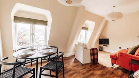 The Botanist's Bolthole Apartment in Bristol