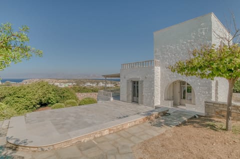 Blissful White Apartment in Paros, Greece