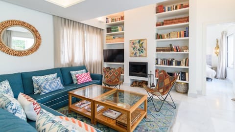 A Modern Tapestry Apartment in Costa del Sol