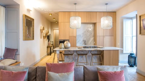 Carrara & Cortile Apartment in Rome