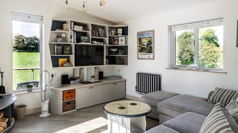 Rose Barn Cabin in Malvern Hills District