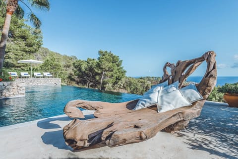 Coastal Rusticana Apartment in Ibiza