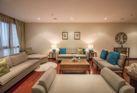 I Want To Ride on a White Horse Apartment in Dubai