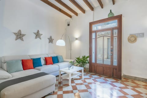 Sunshine On Tile Apartment in Sa Pobla