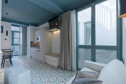 Blue Bamboo Apartment in Seville