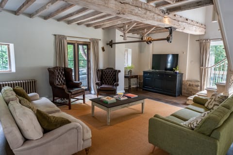 Mill on the Floss Apartment in Cotswold District