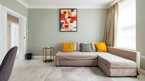 Eggshell & Sage Apartment in City of Westminster