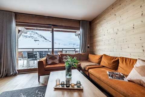 Hazelnut Lodge Apartment in Huez