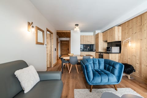 Walnut Retreat Apartment in Huez