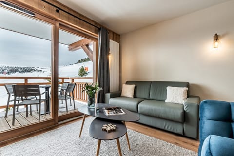 Walnut Retreat Apartment in Huez