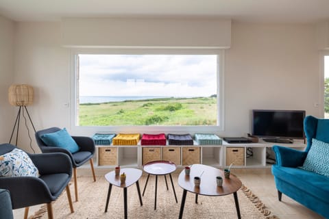 Stillness of the Sea Apartment in Cancale