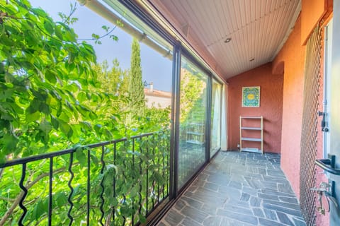 Ramblin' Rose  Apartment in Provence-Alpes-Côte d'Azur