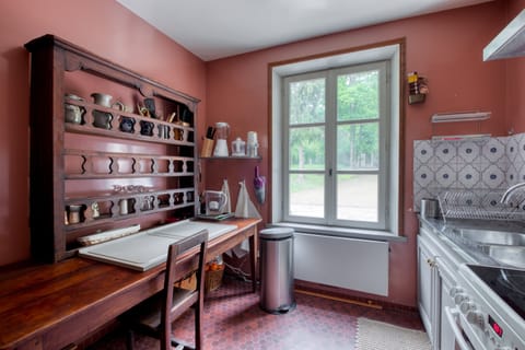 Symphony of Trees Apartment in Île-de-France