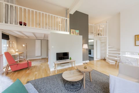 River Bright Apartment in Toulouse