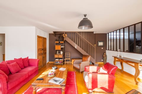 Quayside Dreamin' Apartment in Rennes