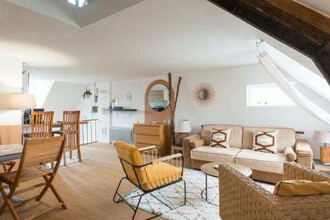 Hessian Hideaway Apartment in Deauville