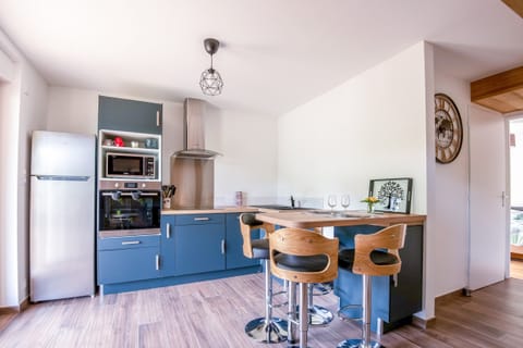 A Midsummer (or Mid-Winter) Night's Dream Apartment in La Bresse