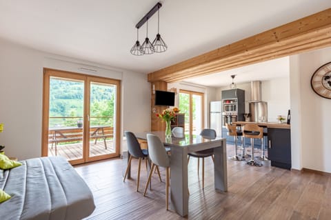 A Midsummer (or Mid-Winter) Night's Dream Apartment in La Bresse