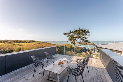 Upon the Rocks of Malouin Apartment in St-Malo