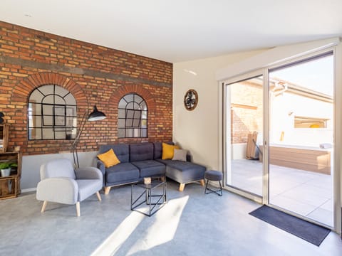 Follow the Red Brick Wall Apartment in Baden-Württemberg