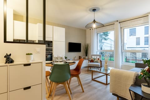 Nouvelle Vague  Apartment in Nantes