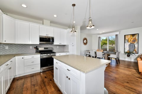 Californian Red Apartment in Russian River