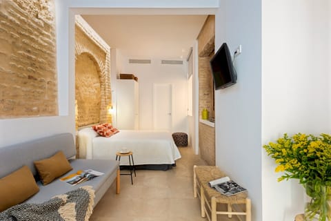 Honey Hues Apartment in Seville