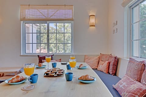 Orange & Lime Apartment in Loulé