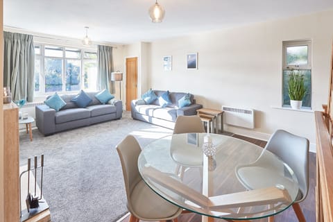 Horizons Become Wider Apartamento in Sheffield