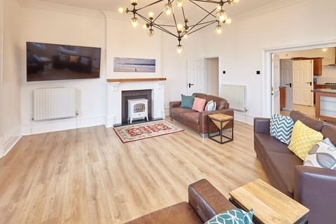 Prom Queen Apartment in Saltburn-by-the-Sea