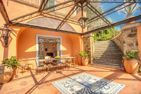 Princely Manners Apartment in Massa Lubrense