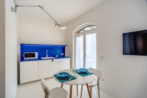 Moon in Blue Apartment in Massa Lubrense