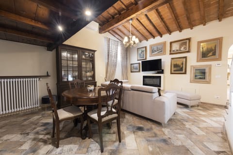 Tiles & Oak Condo in Florence