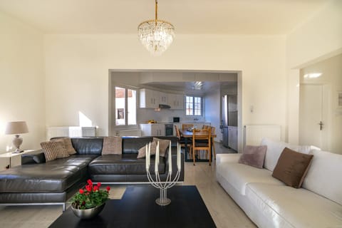 Greek Magic & Myth Apartment in Crete