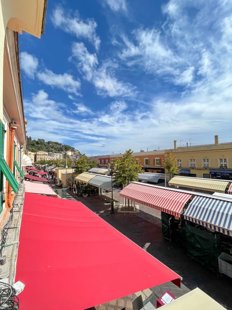 The Flower Seller's Dream Apartment in Nice