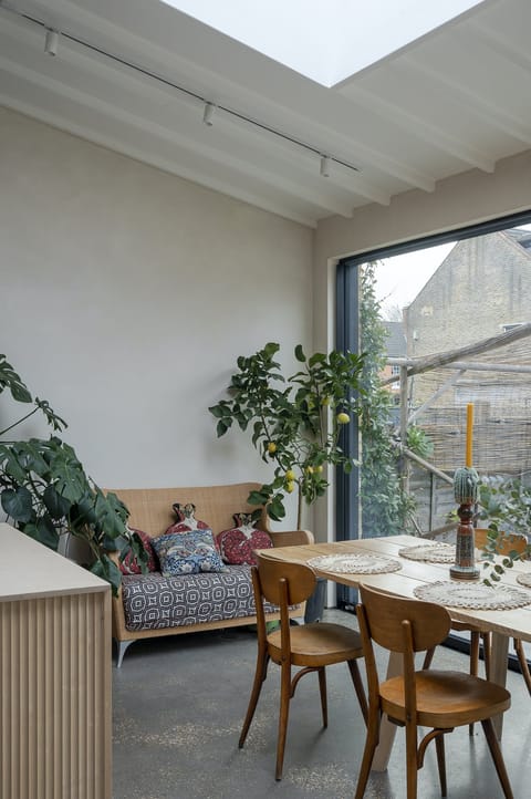 Forest Twilight Apartment in London