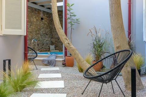 Dip a Toe in the Water Apartment in Plaka