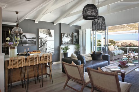 Beachfront Bliss Wohnung in Camps Bay
