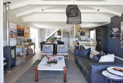 Beachfront Bliss Appartement in Camps Bay