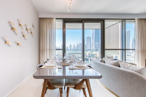 Skyscrapers & Sunsets Apartment in Dubai