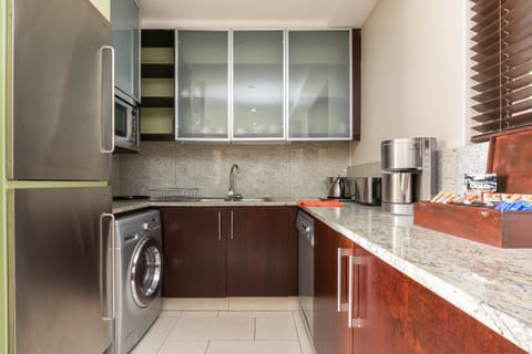 Jozi Square View Apartment in Sandton