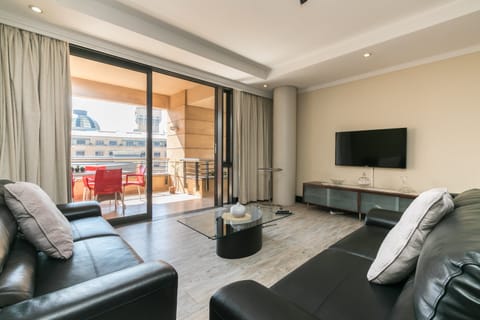 Jozi Square View Apartment in Sandton