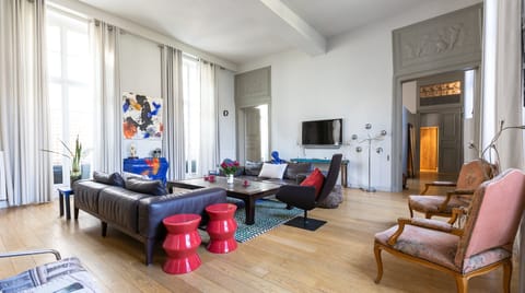 Inspector Gadget Apartment in Paris