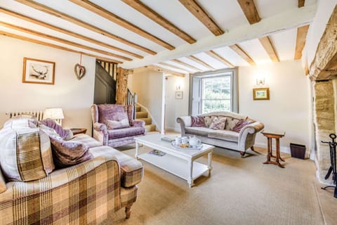 Warm Your Soul Apartment in Cotswold District