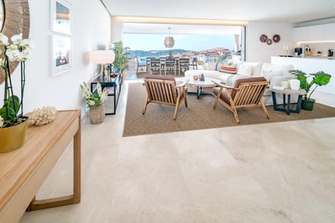 Liminal Spaces Apartment in Marbella