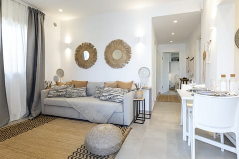 Drifting Tides Apartment in Santa Maria del Focallo