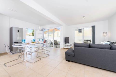 Aphrodite's Cove Condo in Paralimni