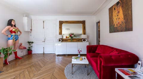 Wonder Woman Apartment in Paris