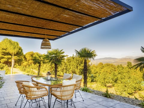 Moon Over Pines  Apartment in Valle del Guadalhorce