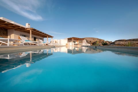 Honey & Figs Apartment in Mykonos, Mikonos 846 00, Greece